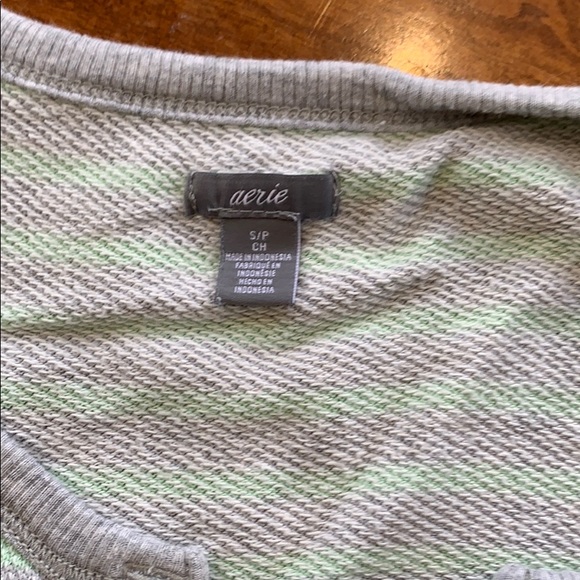 Aerie Henley Popover S - Picture 2 of 3
